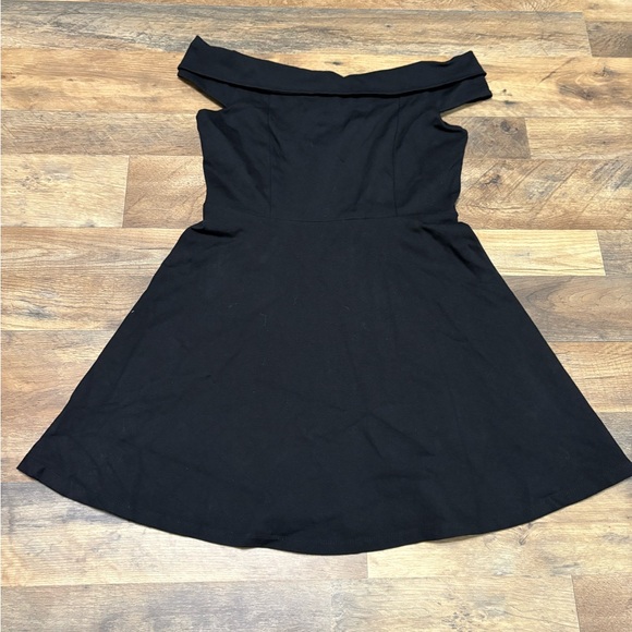 Lulus Dresses & Skirts - Elegant Lulu’s Black Off-Shoulder Dress